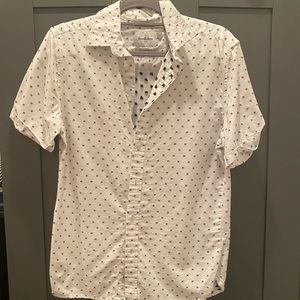 Mens Goodfellow Small Embroidered Button Down Shirt, like new